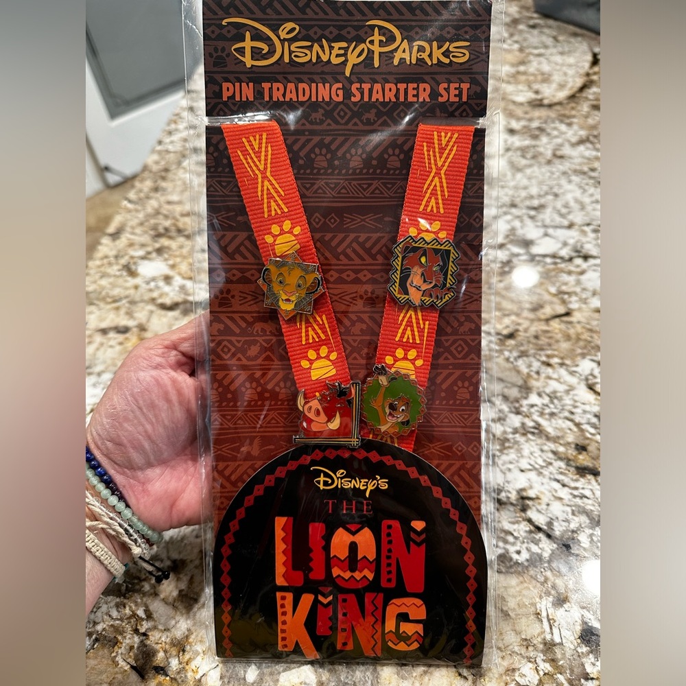 Lion King Pin Trading Starter Set